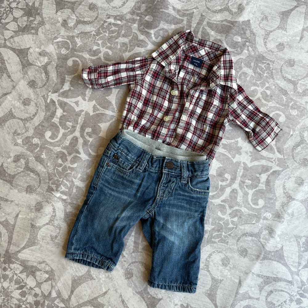 Baby gap 0-3 month outfit bundle. 0-3m